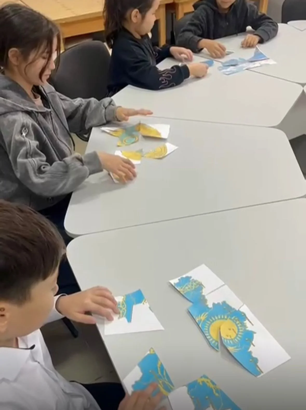 17-декабря 2025 года состоялся классный час на тему «Тәуелсіз елім – Қазақстан». 