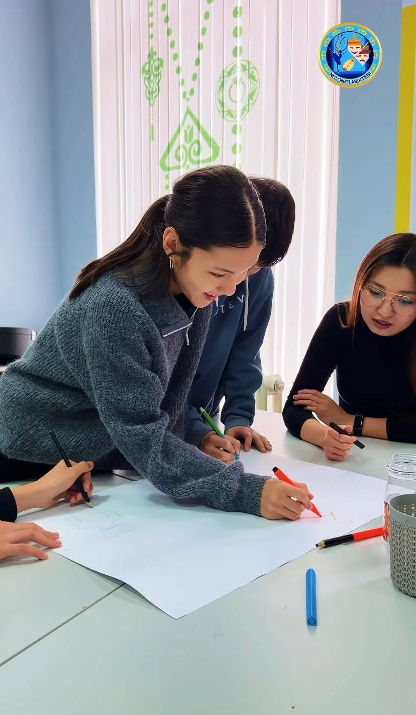 11 ақпан күні “Арт-Тұмар” сәндік-қолданбалы өнер орталығында “Өнер – өмірдің сәні” атты мерекелік іс-шара өтті.